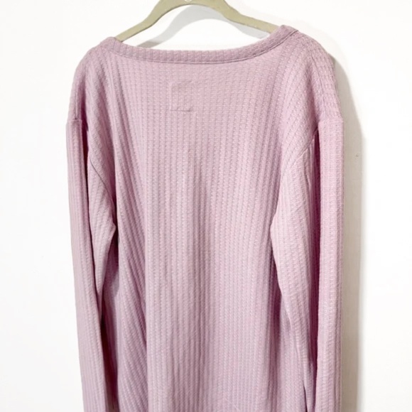 Chaser Lavender Waffle Weave Long Sleeve V-Neck Top Size Extra Large NWT - Picture 3 of 6